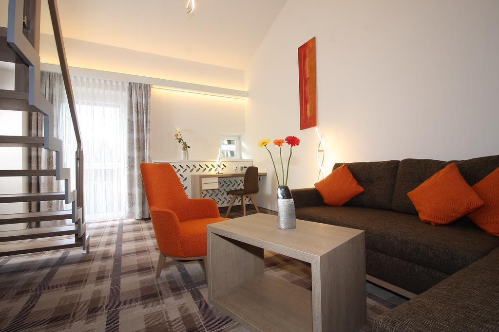 Hotel Chrysantihof Бад Бирнбах Екстериор снимка