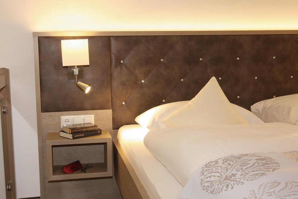 Hotel Chrysantihof Бад Бирнбах Екстериор снимка