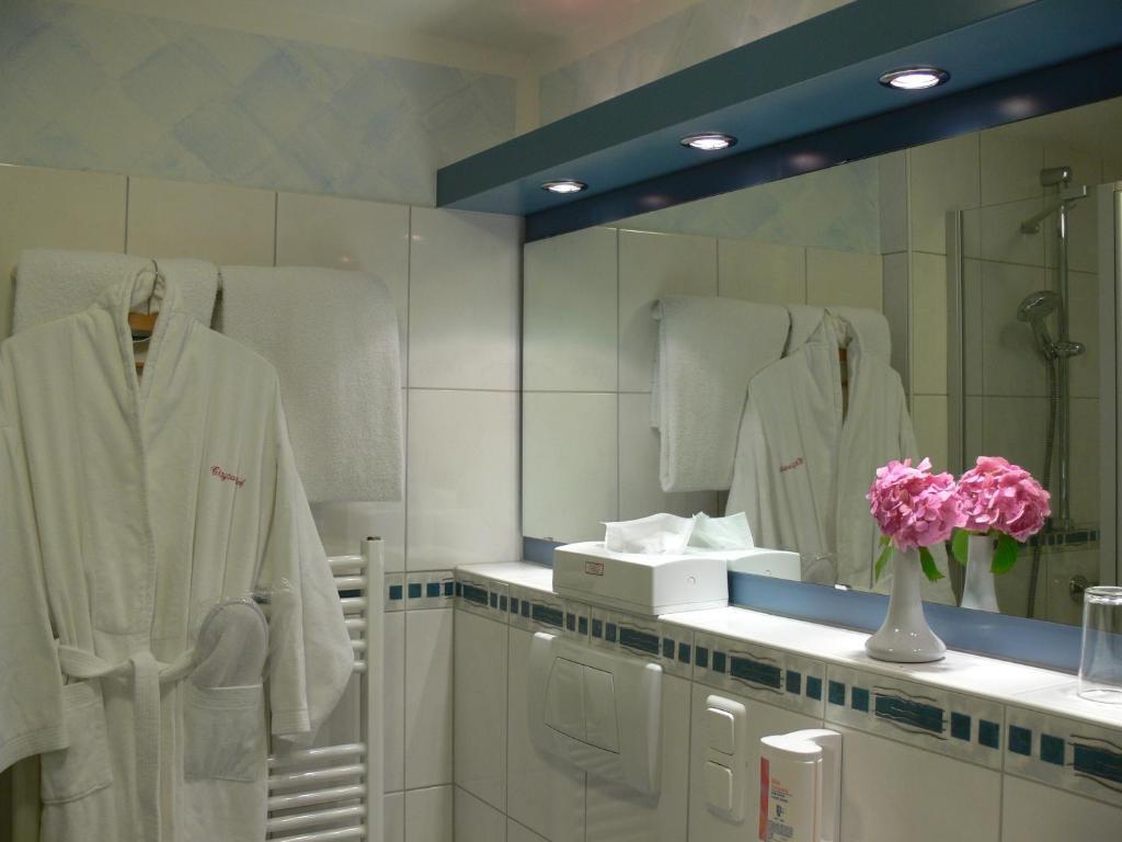 Hotel Chrysantihof Бад Бирнбах Стая снимка