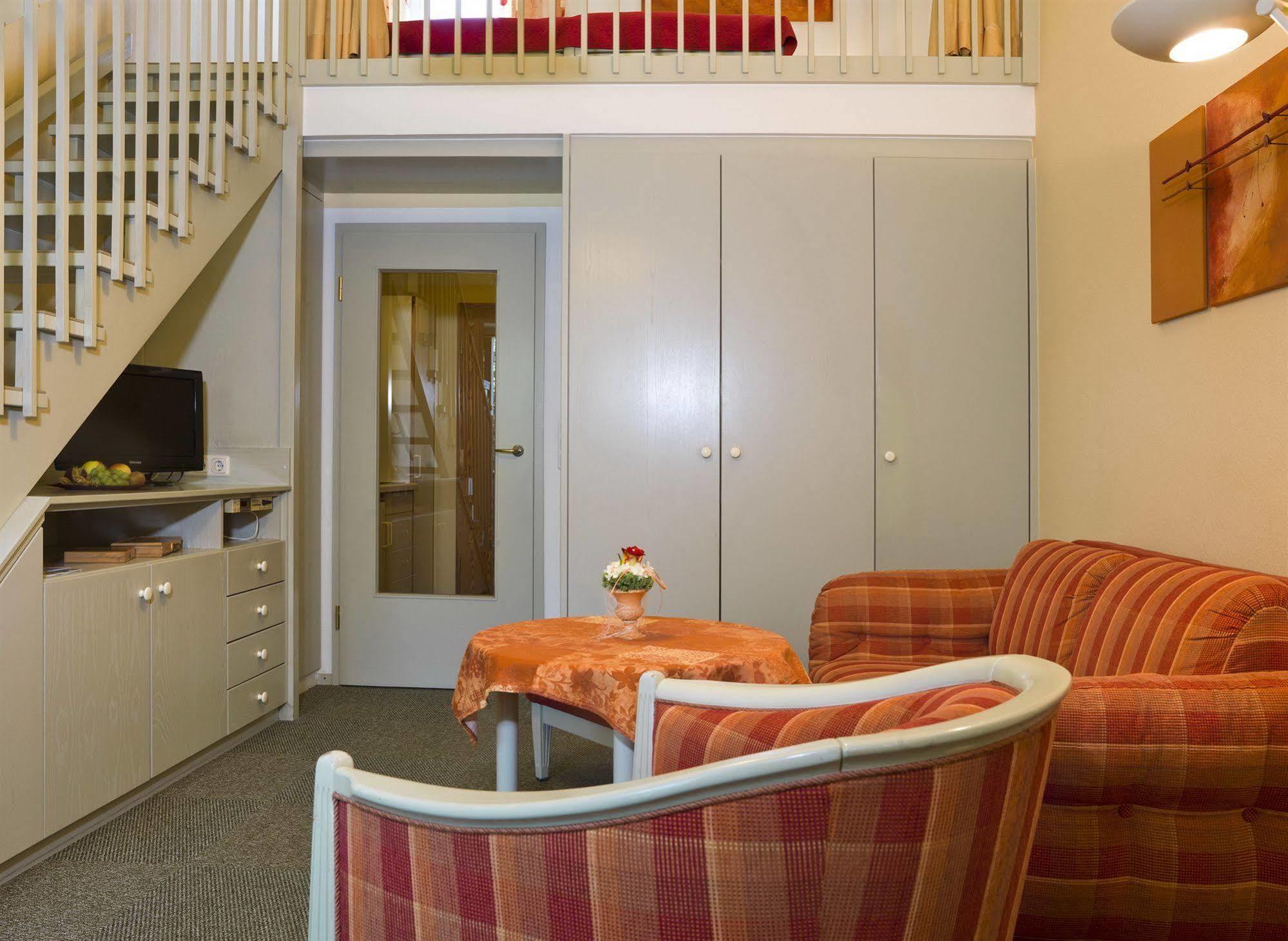 Hotel Chrysantihof Бад Бирнбах Екстериор снимка